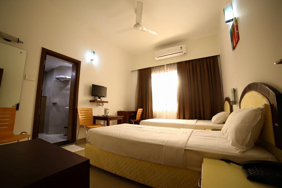 Hotel Captain Fisher Kochi Bagian luar foto